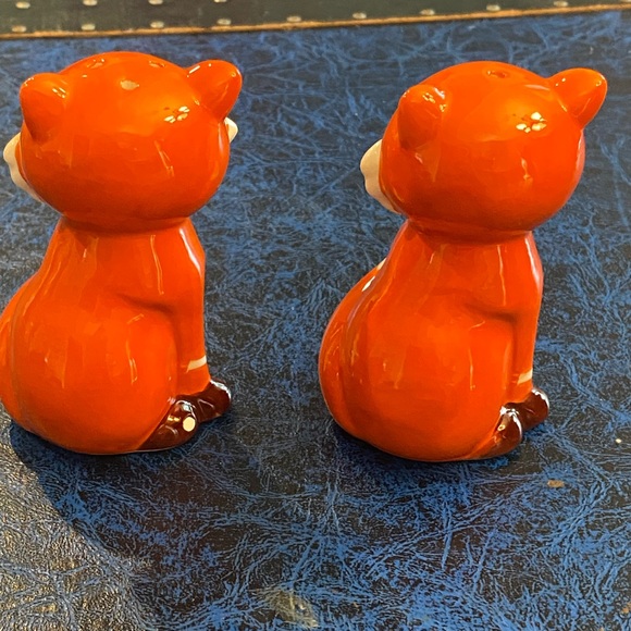 Fox salt and pepper shakers - Picture 3 of 4